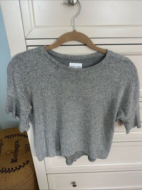 Like new Melrose and Market Gray Short Sleeve Crewneck Tee